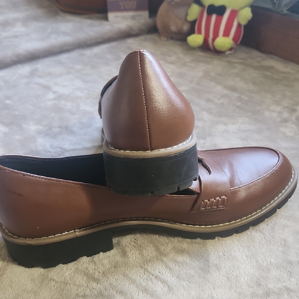 Dolce Vita "CARLEY" Classic, Timeless Brown Loafers NWOB - Picture 6 of 10